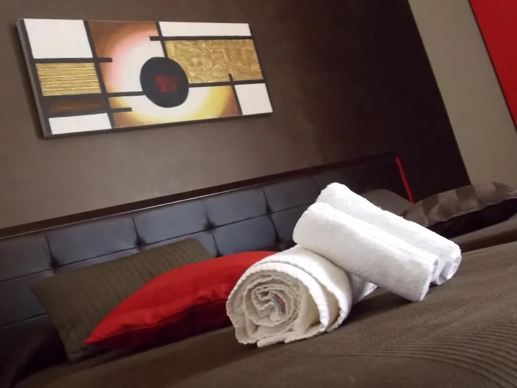 Beatus Suites And Rooms B&B Canicattì 3*,